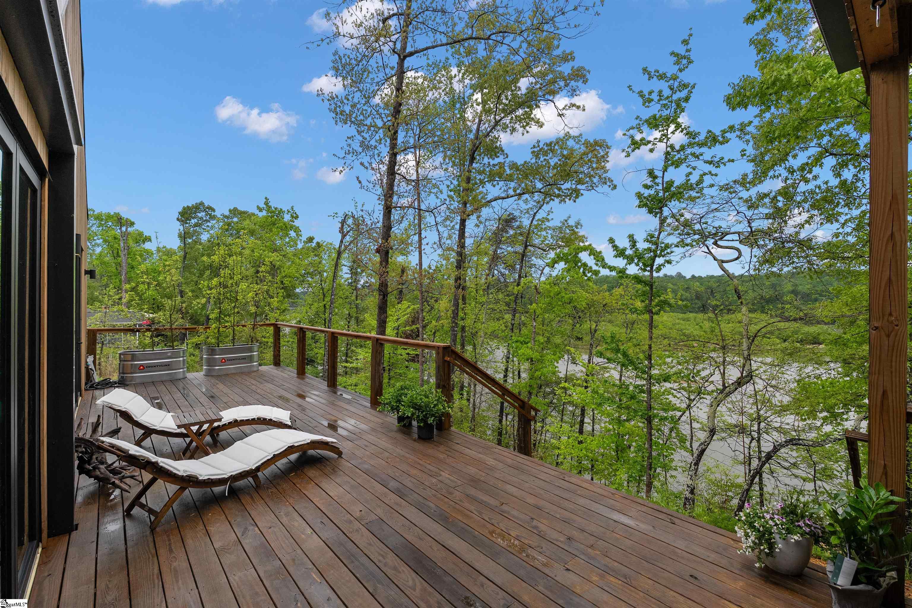 562 Club Drive Greenville, SC 29611