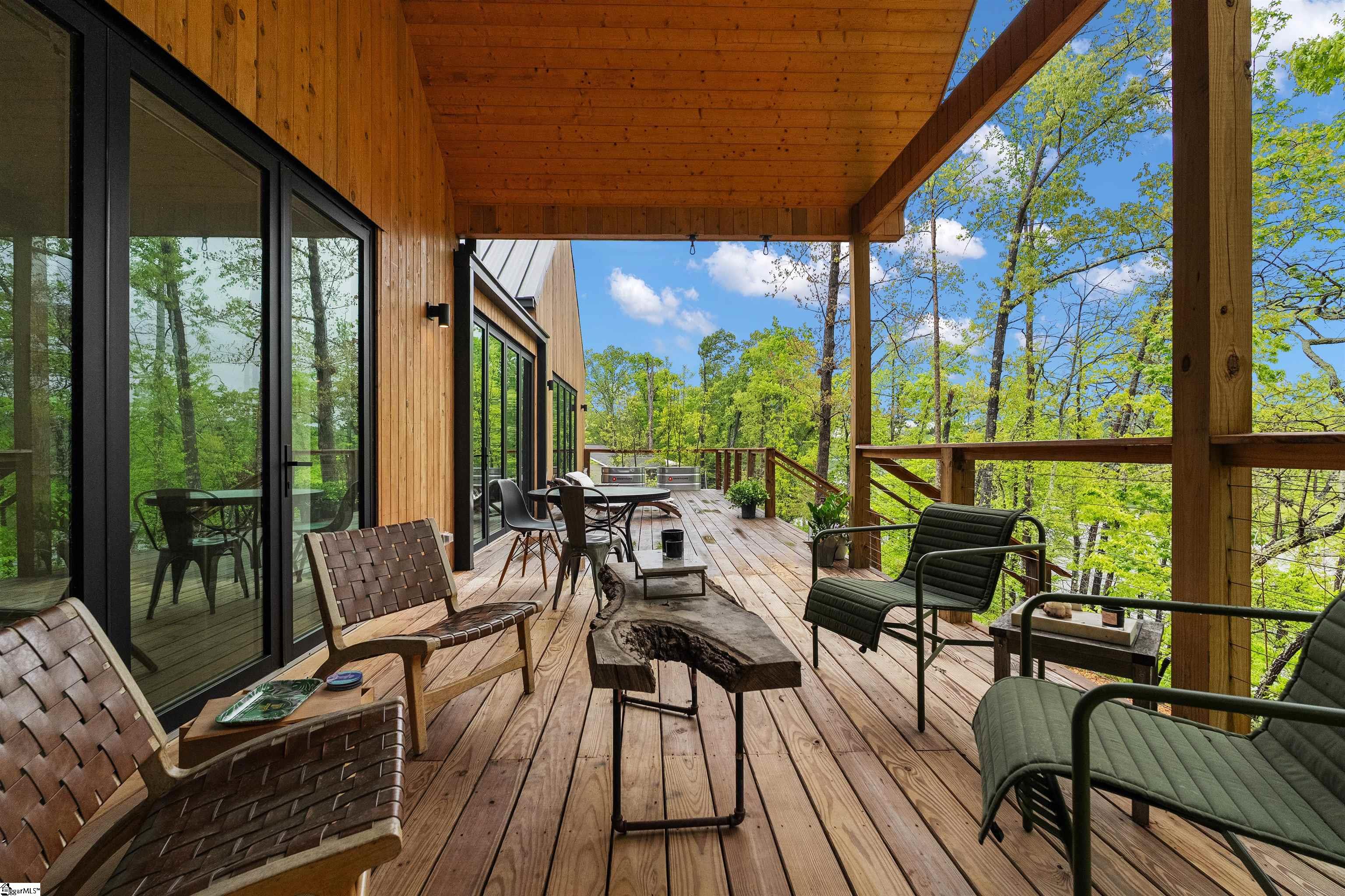 562 Club Drive Greenville, SC 29611