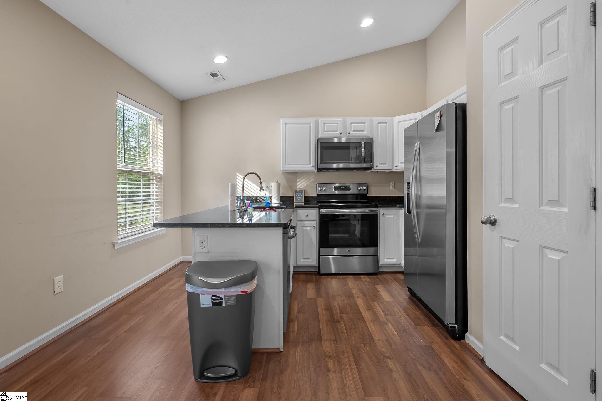 113 Glastonbury Drive Greer, SC 29651