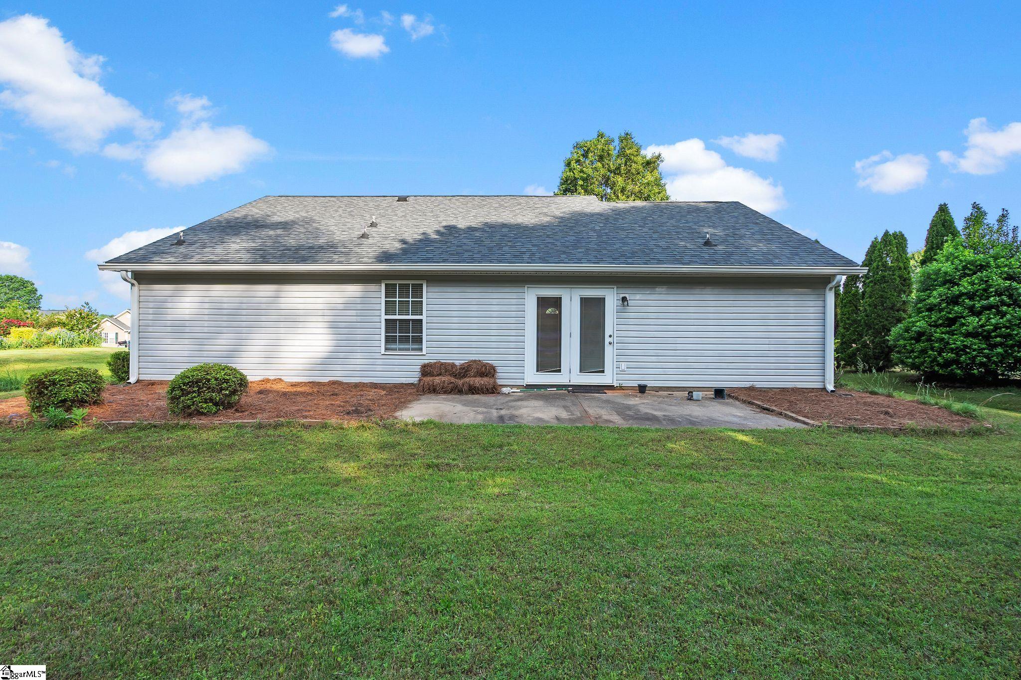 113 Glastonbury Drive Greer, SC 29651
