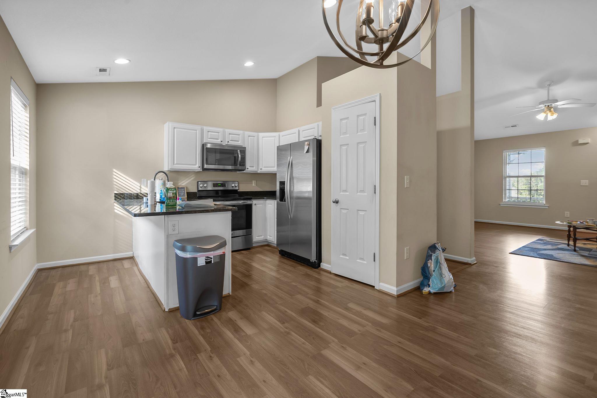 113 Glastonbury Drive Greer, SC 29651
