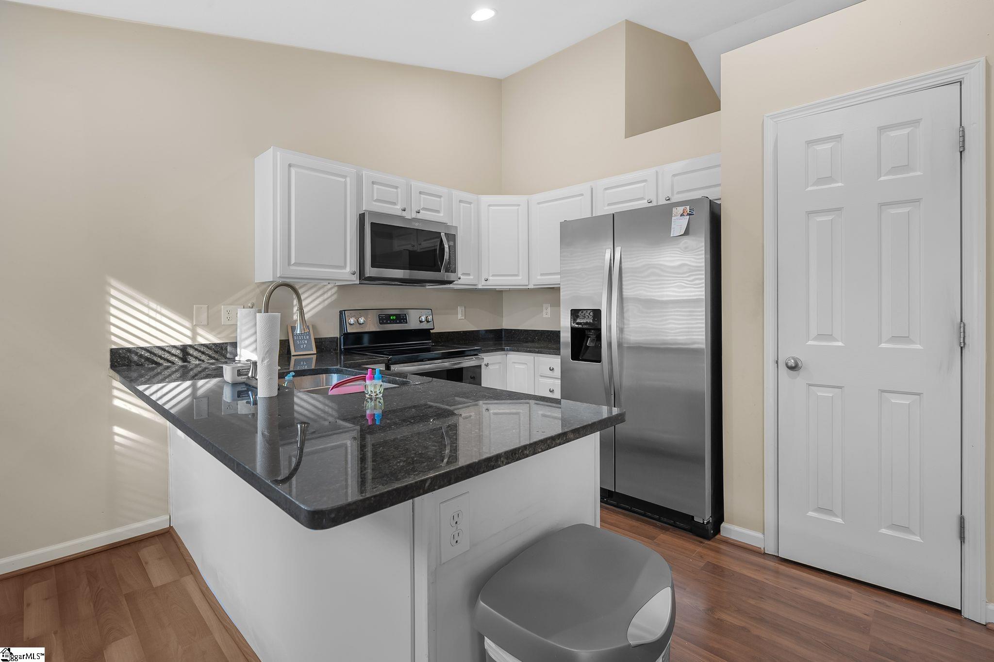 113 Glastonbury Drive Greer, SC 29651