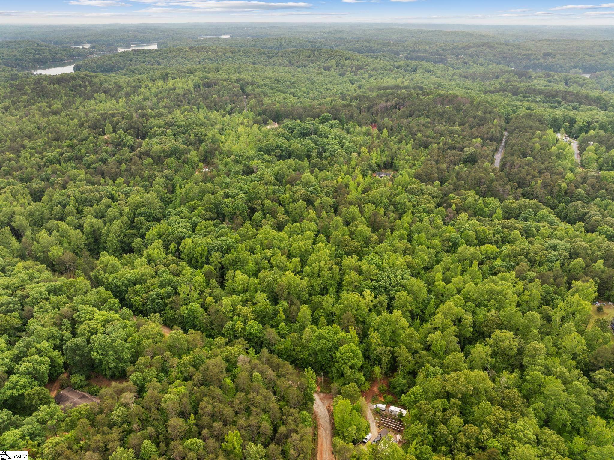 128 Sweetbriar Trail Westminster, SC 29693