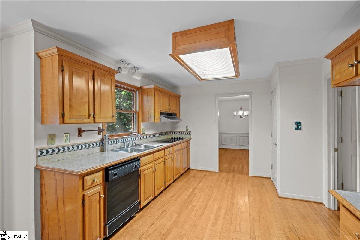 402 Woodgrove Trace Spartanburg, SC 29301