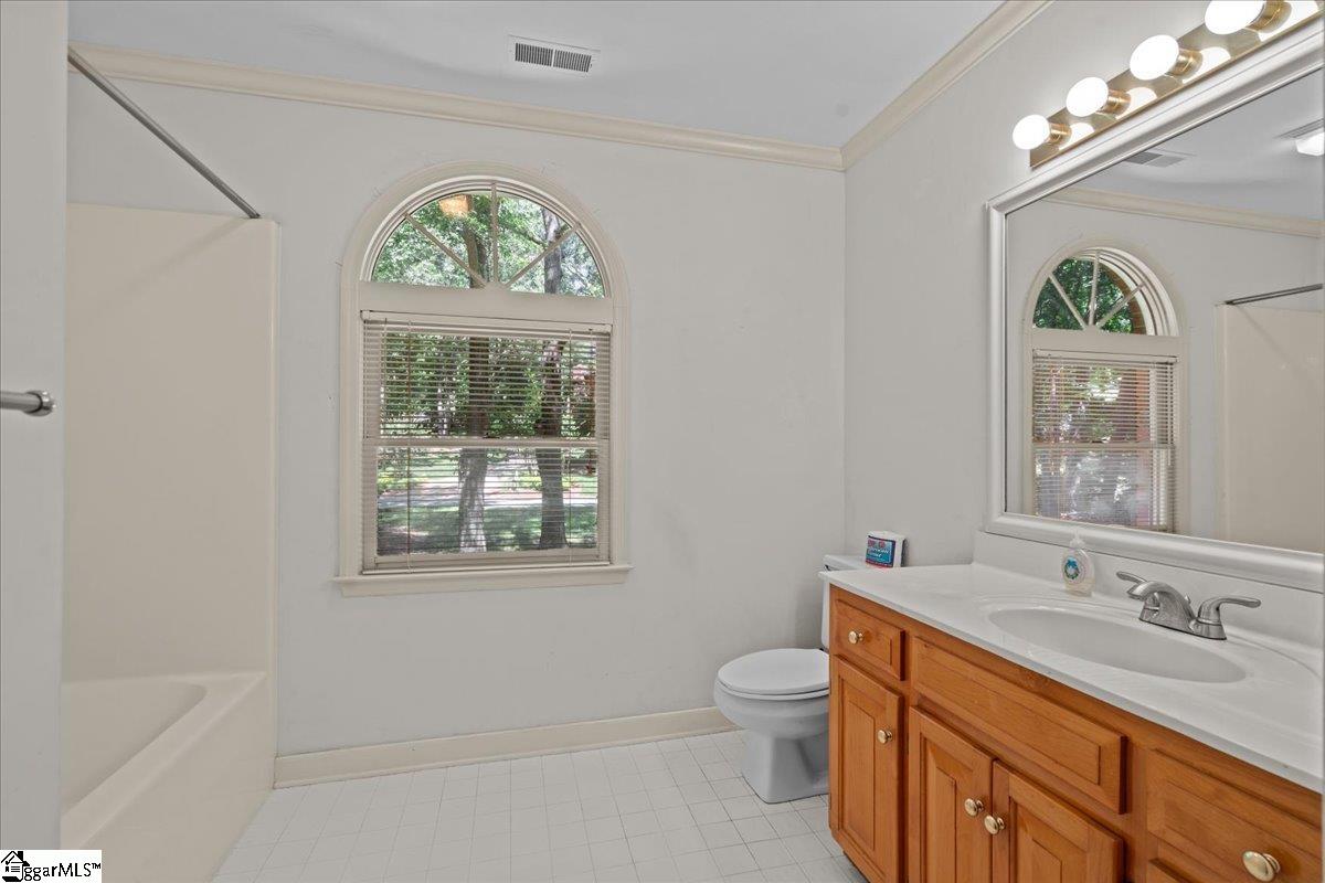 402 Woodgrove Trace Spartanburg, SC 29301