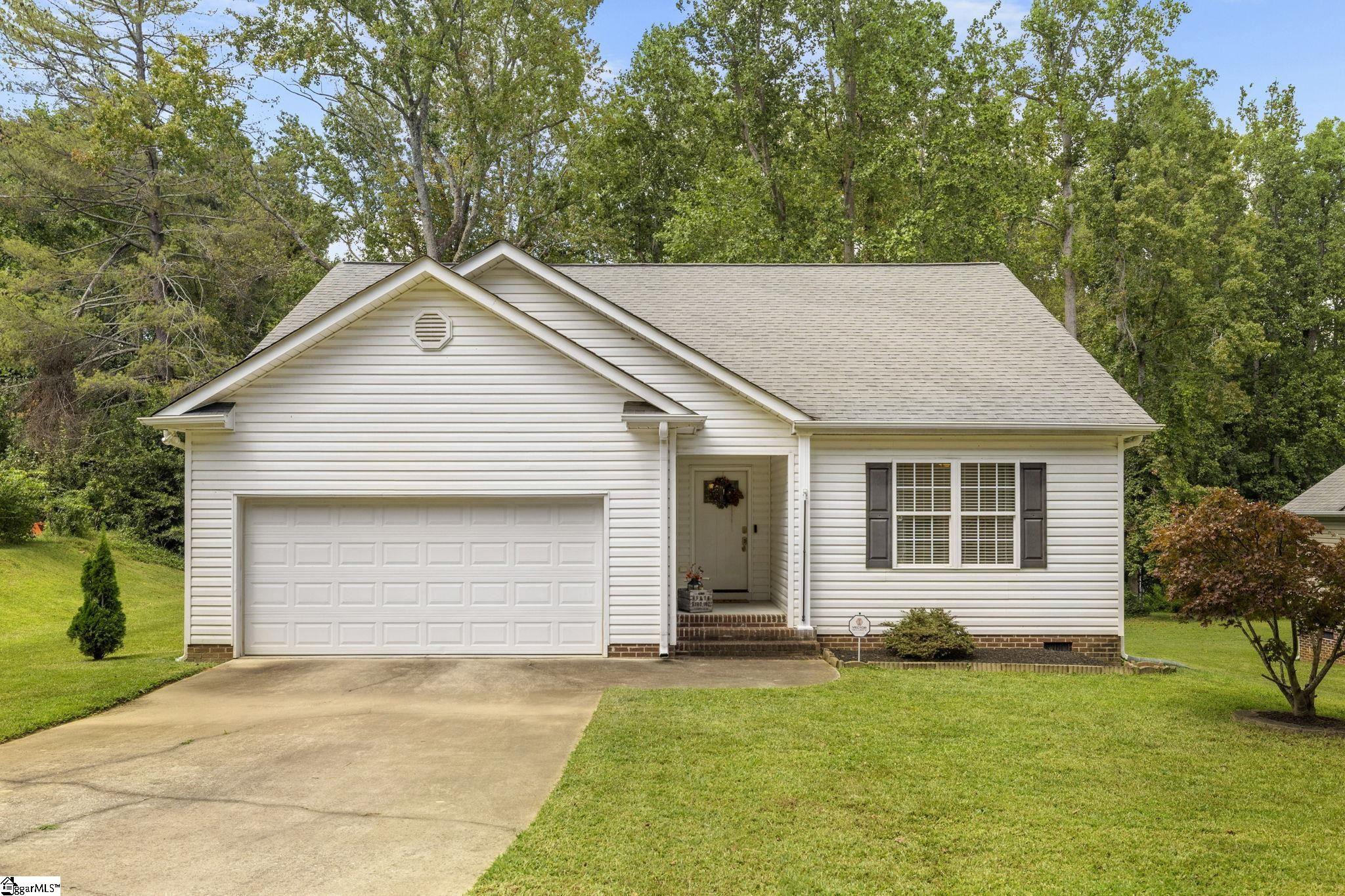 111 Woodvale Avenue Fountain Inn, SC 29644