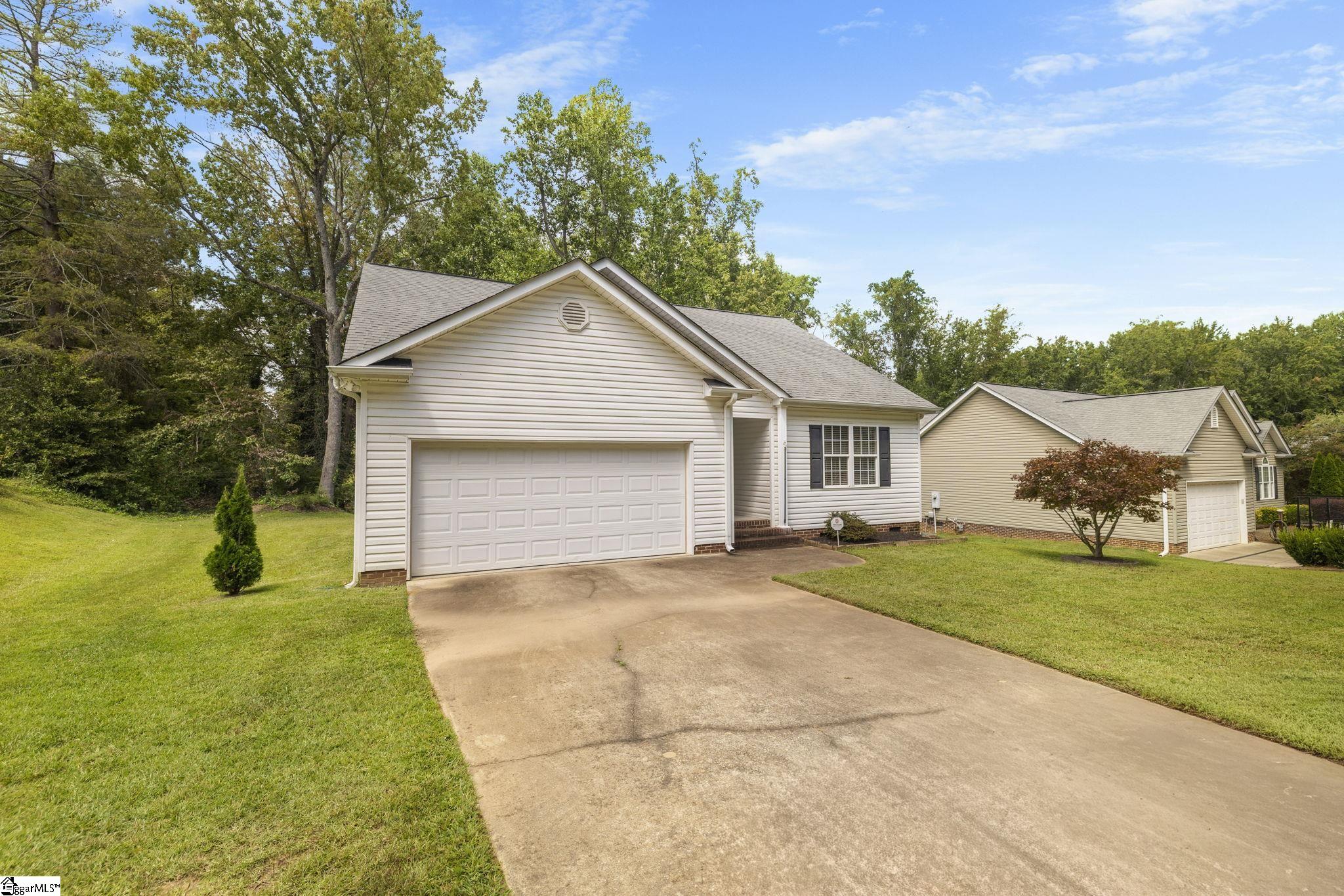 111 Woodvale Avenue Fountain Inn, SC 29644