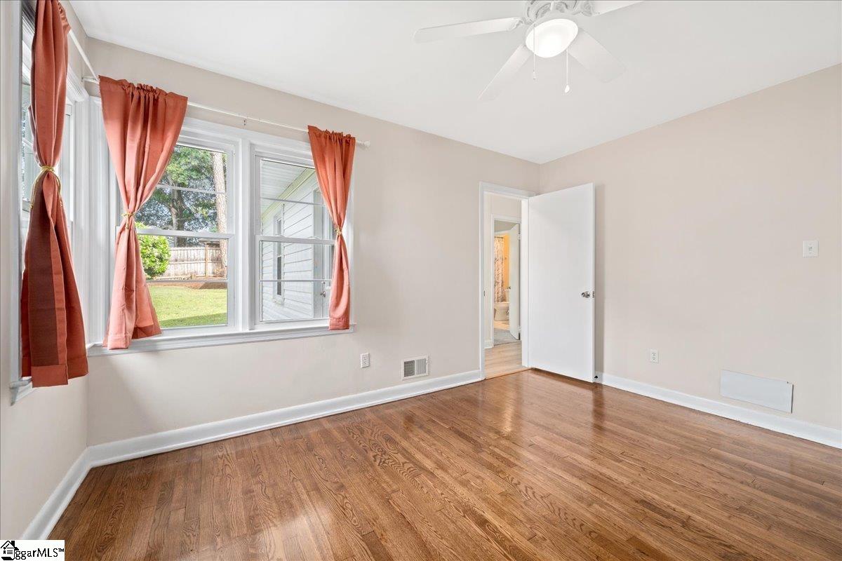 222 Woodview Avenue Spartanburg, SC 29306