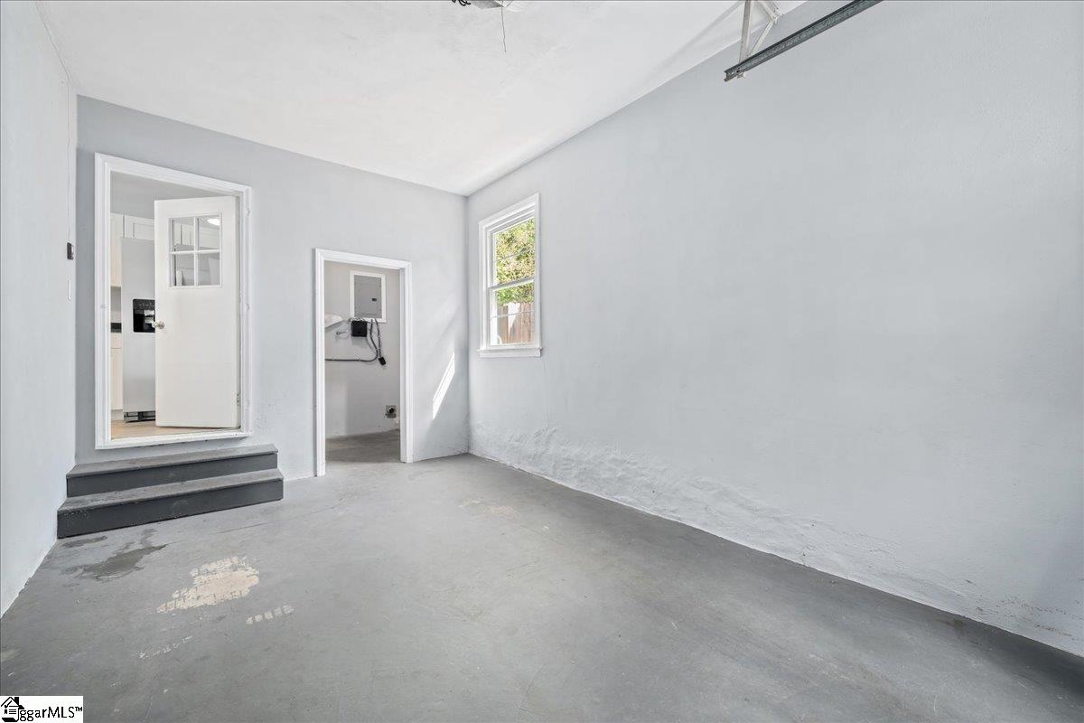 222 Woodview Avenue Spartanburg, SC 29306
