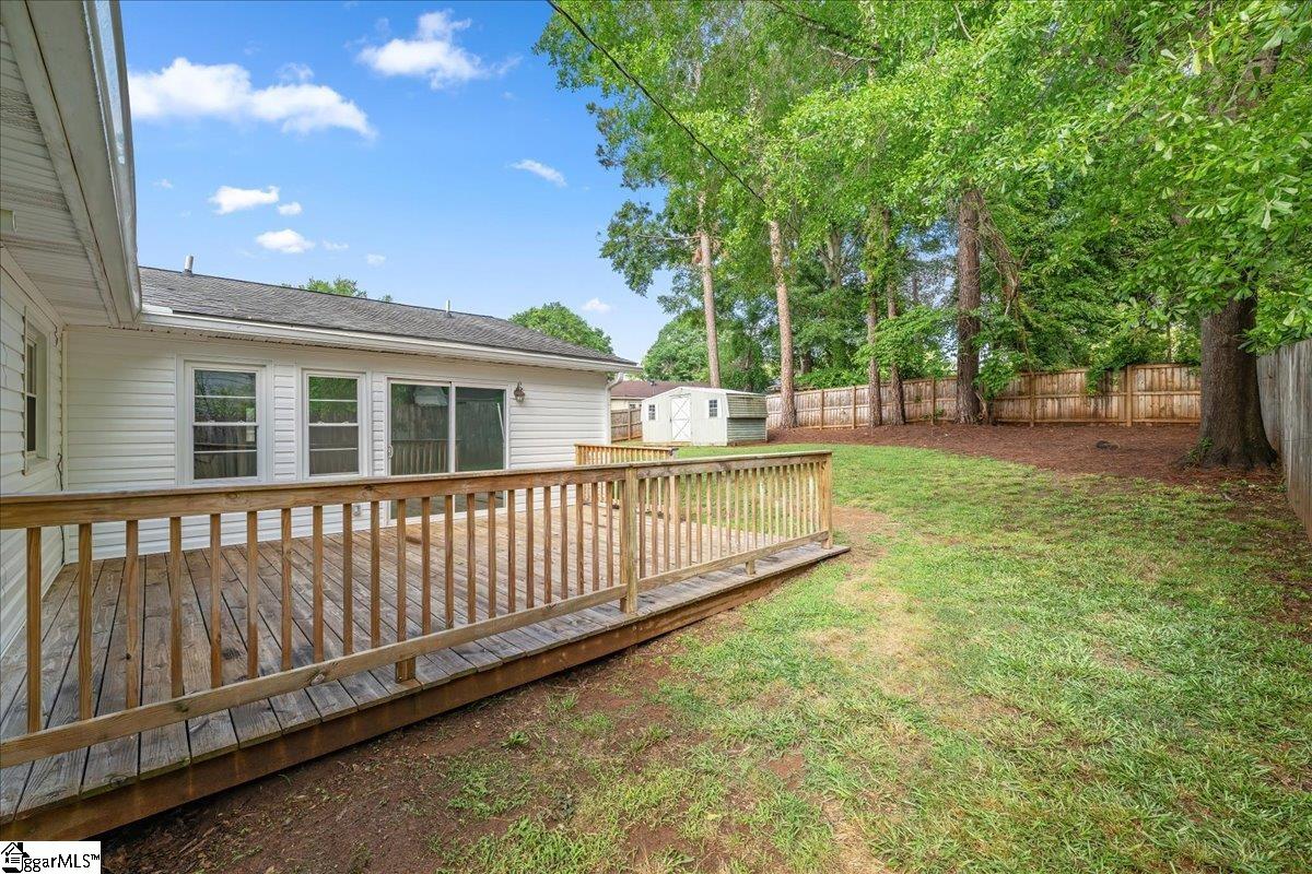 222 Woodview Avenue Spartanburg, SC 29306