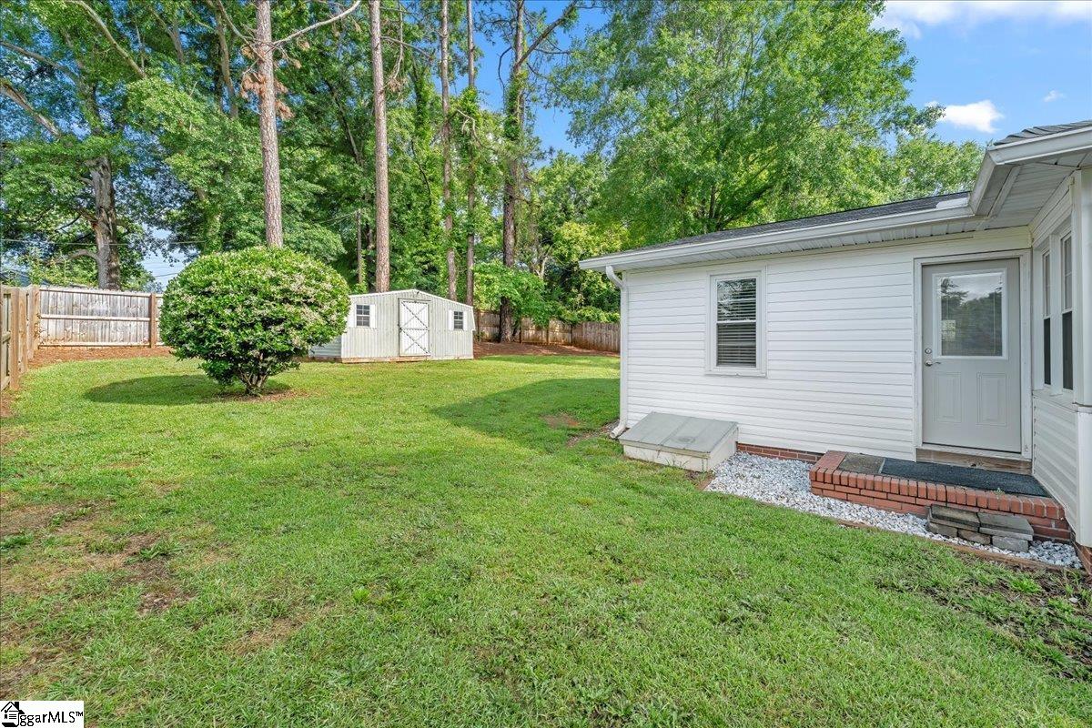 222 Woodview Avenue Spartanburg, SC 29306
