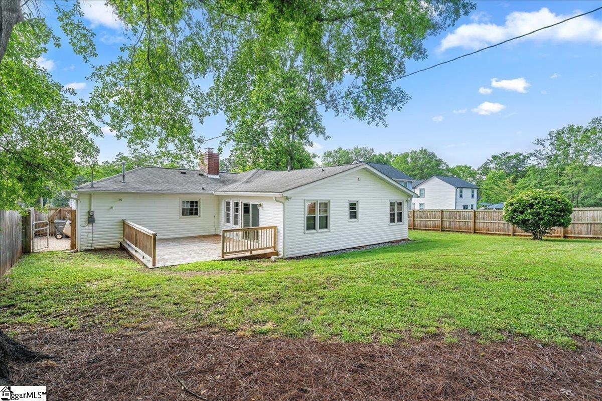 222 Woodview Avenue Spartanburg, SC 29306
