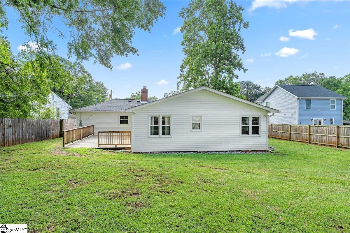 222 Woodview Avenue Spartanburg, SC 29306