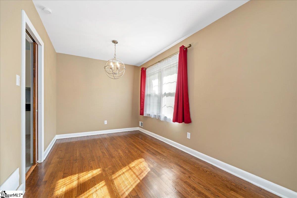 222 Woodview Avenue Spartanburg, SC 29306