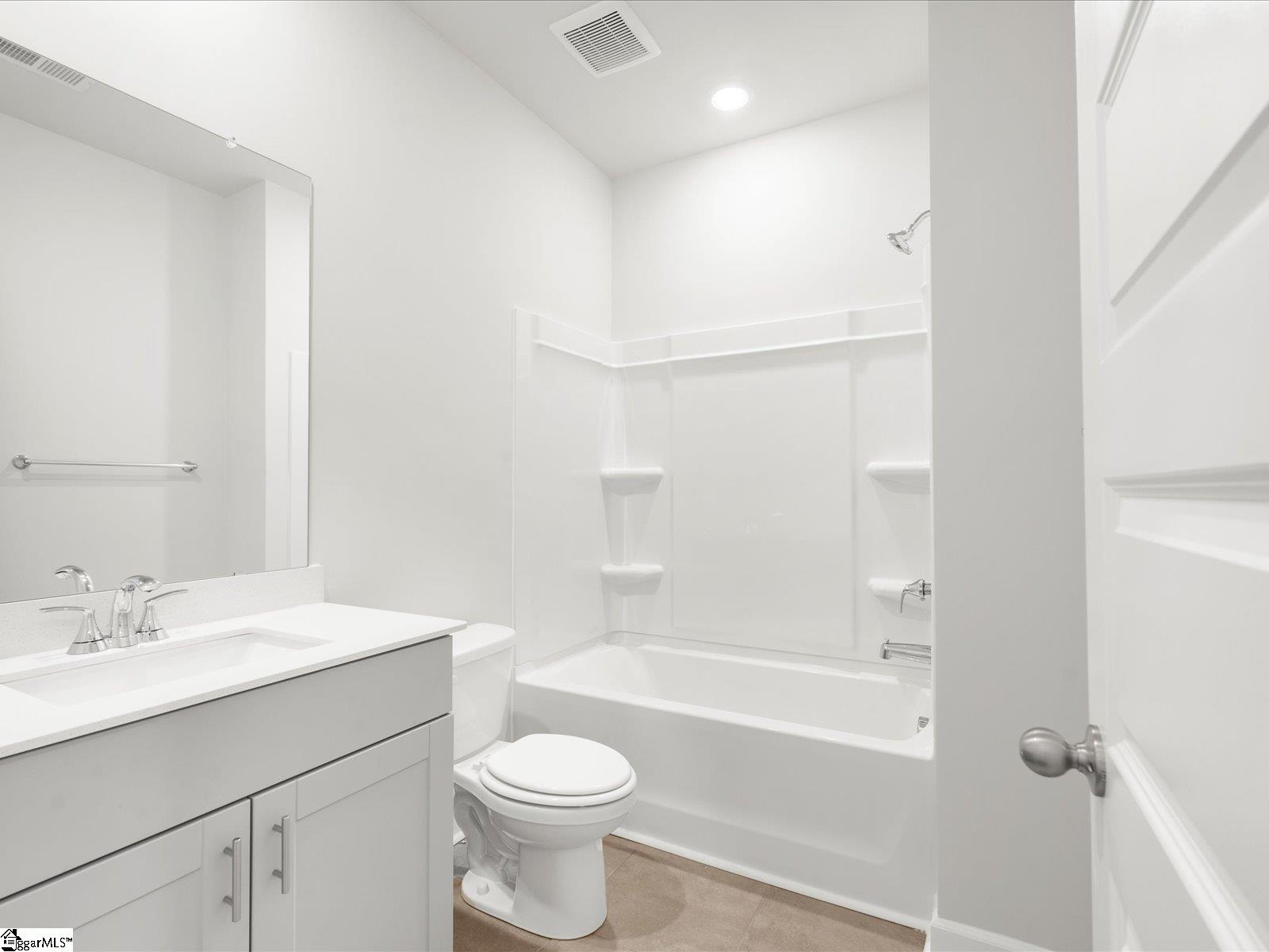 709 Whitebark Drive Pendelton, SC 29670