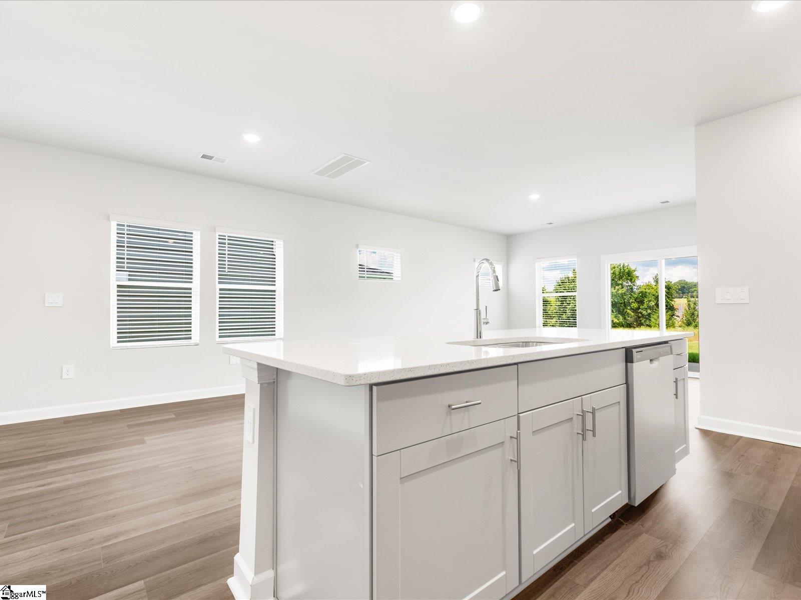 709 Whitebark Drive Pendelton, SC 29670