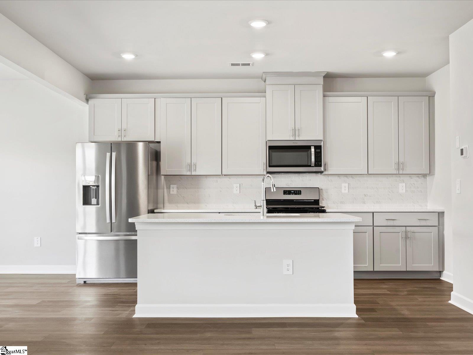 707 Whitebark Drive Pendelton, SC 29670
