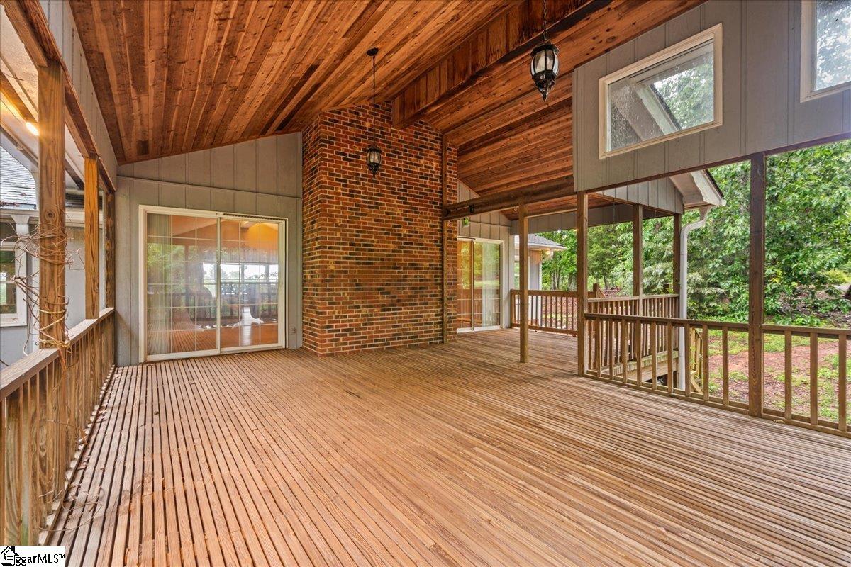 201 Stoneridge Road Spartanburg, SC 29306