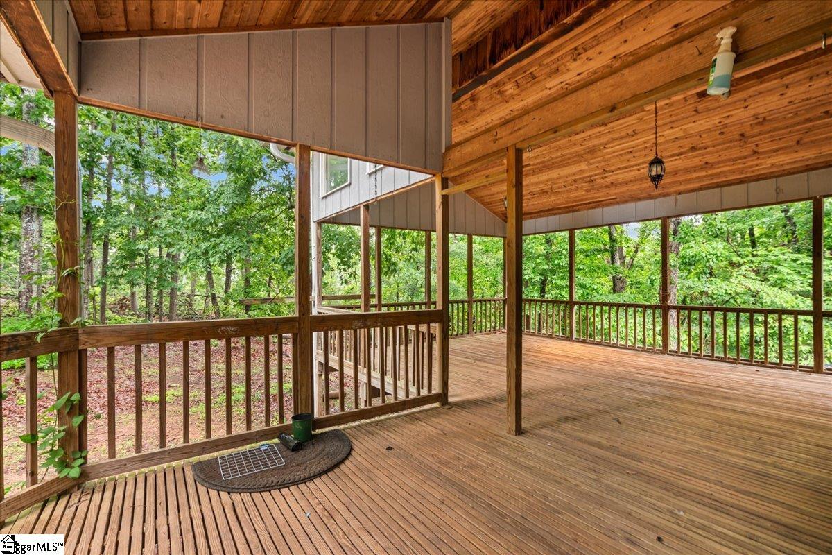201 Stoneridge Road Spartanburg, SC 29306