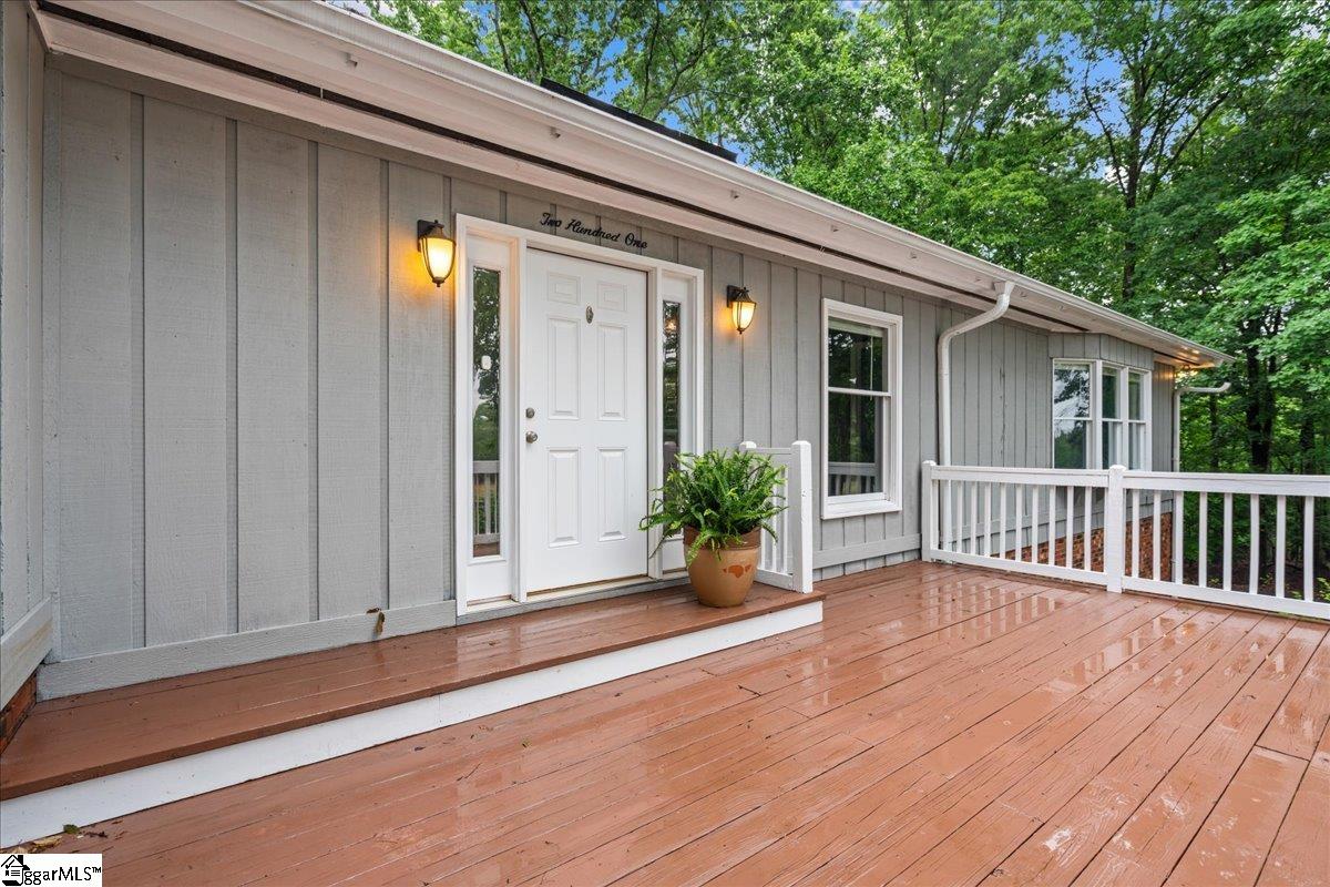201 Stoneridge Road Spartanburg, SC 29306