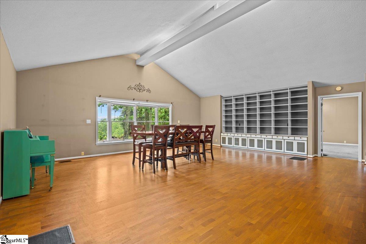 201 Stoneridge Road Spartanburg, SC 29306
