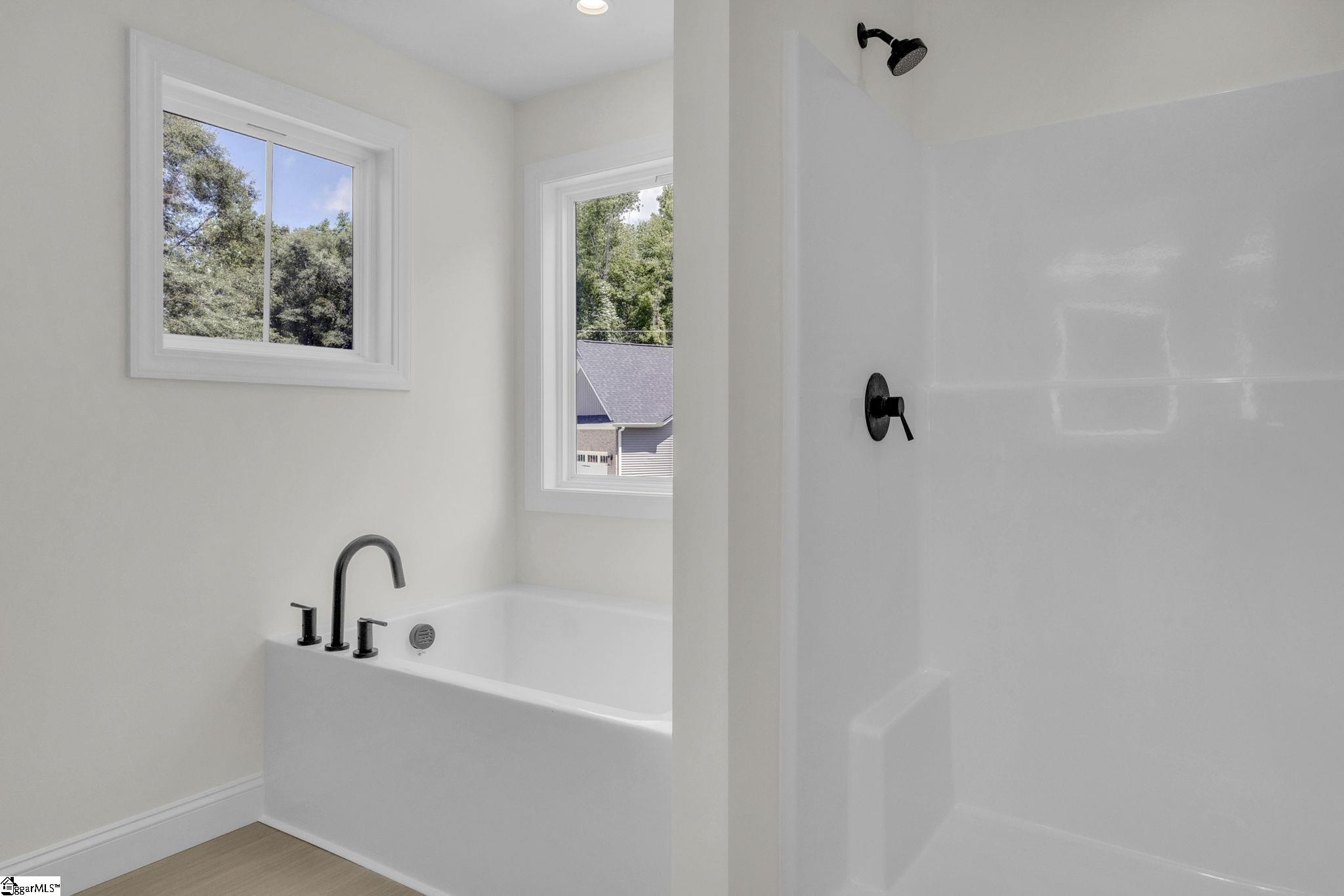 6 Eastwood Court Taylors, SC 29687