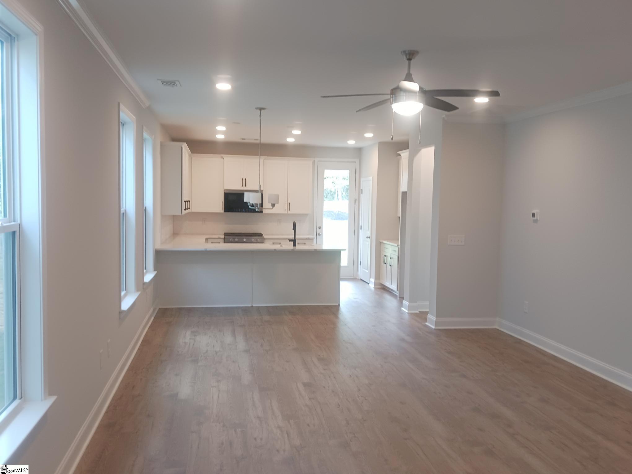 8 Gressette Place Simpsonville, SC 29681