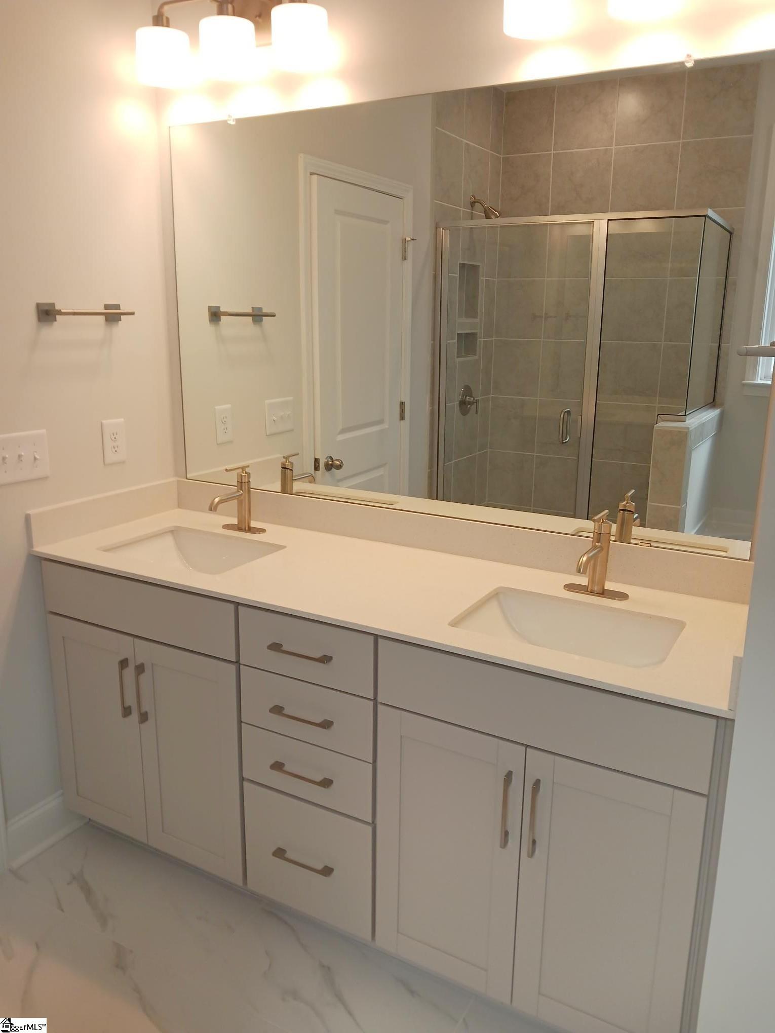 206 Nicolet Drive Simpsonville, SC 29681