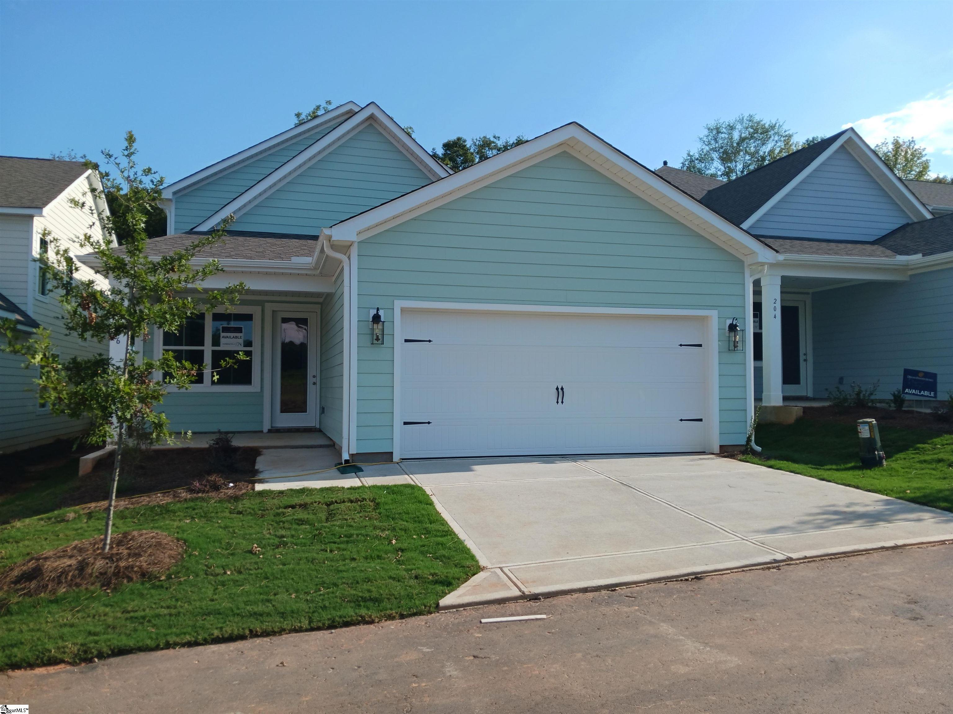 206 Nicolet Drive Simpsonville, SC 29681