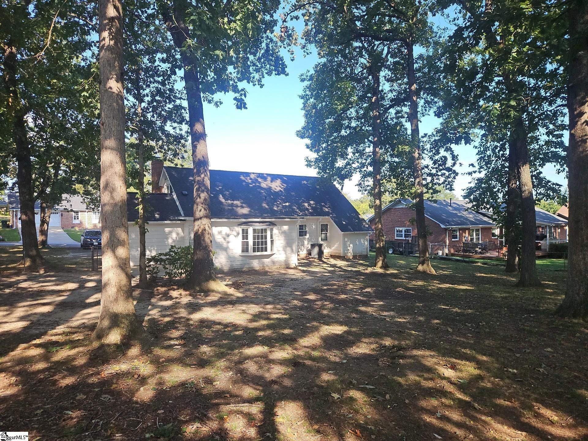 5 Belgrave Close Taylors, SC 29687