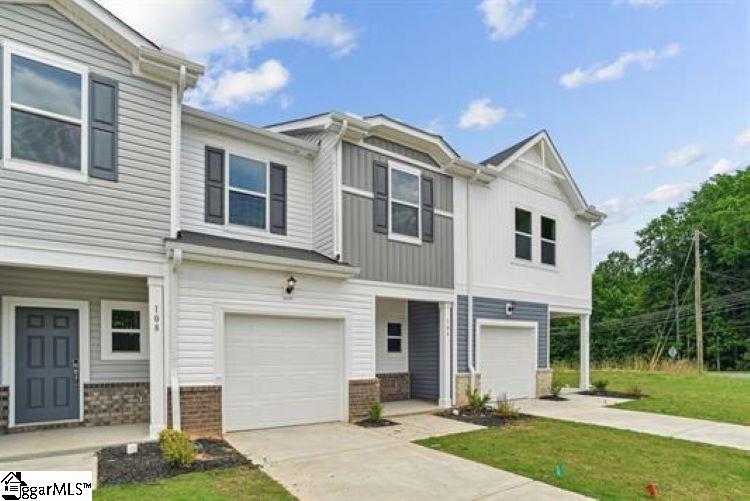 106 Gramercy Woods Lane Fountain Inn, SC 29644