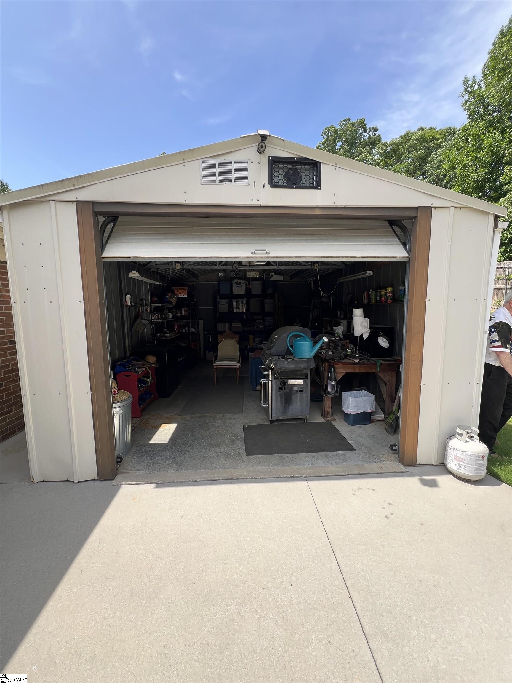 10 Dickens Lane Taylors, SC 29687