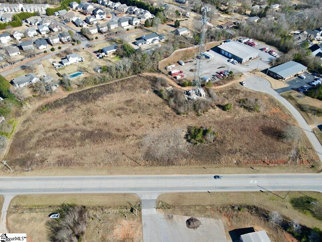 00 Highway Powdersville, SC 29673