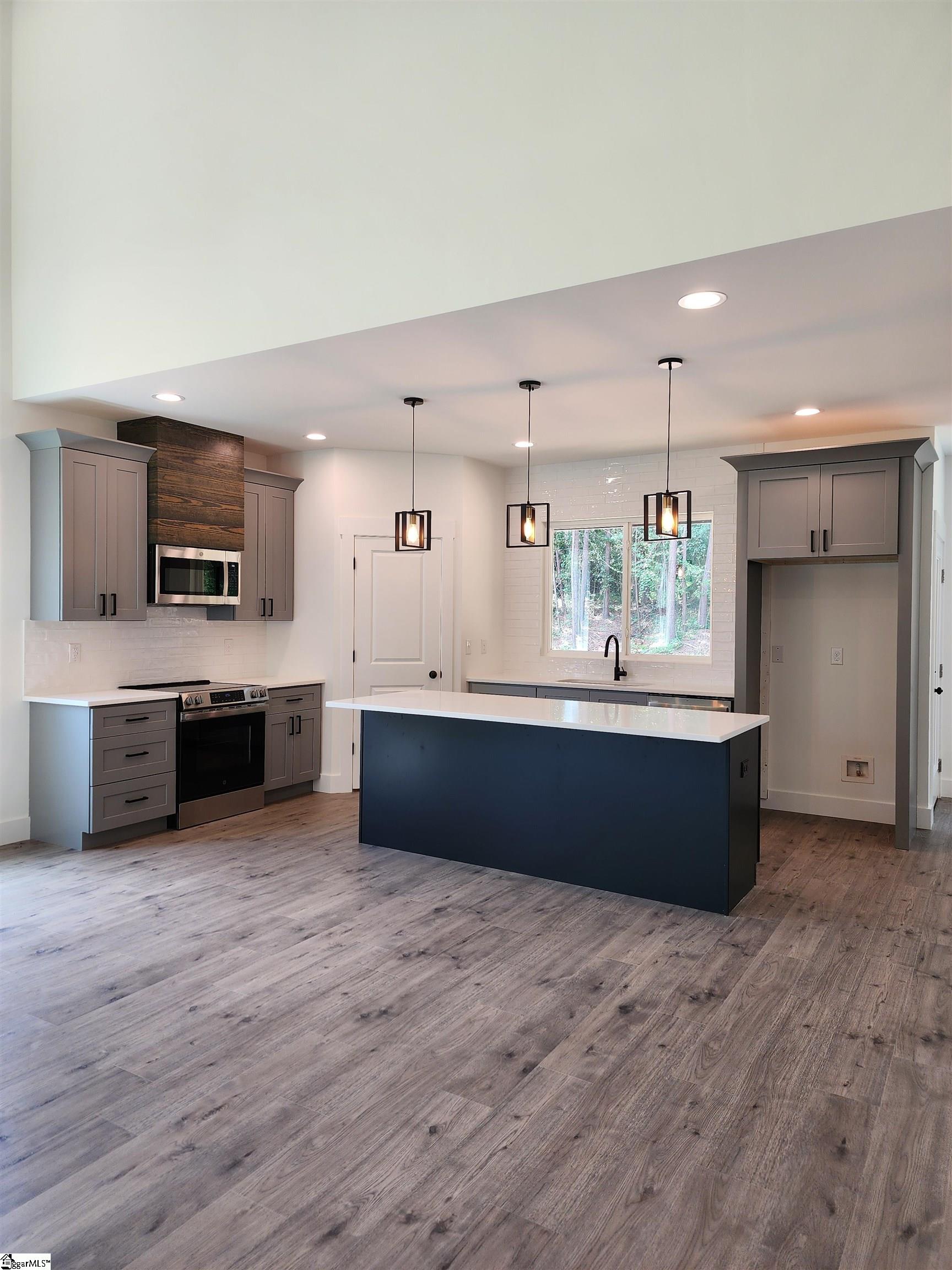 402 Edgewater Drive Anderson, SC 29626