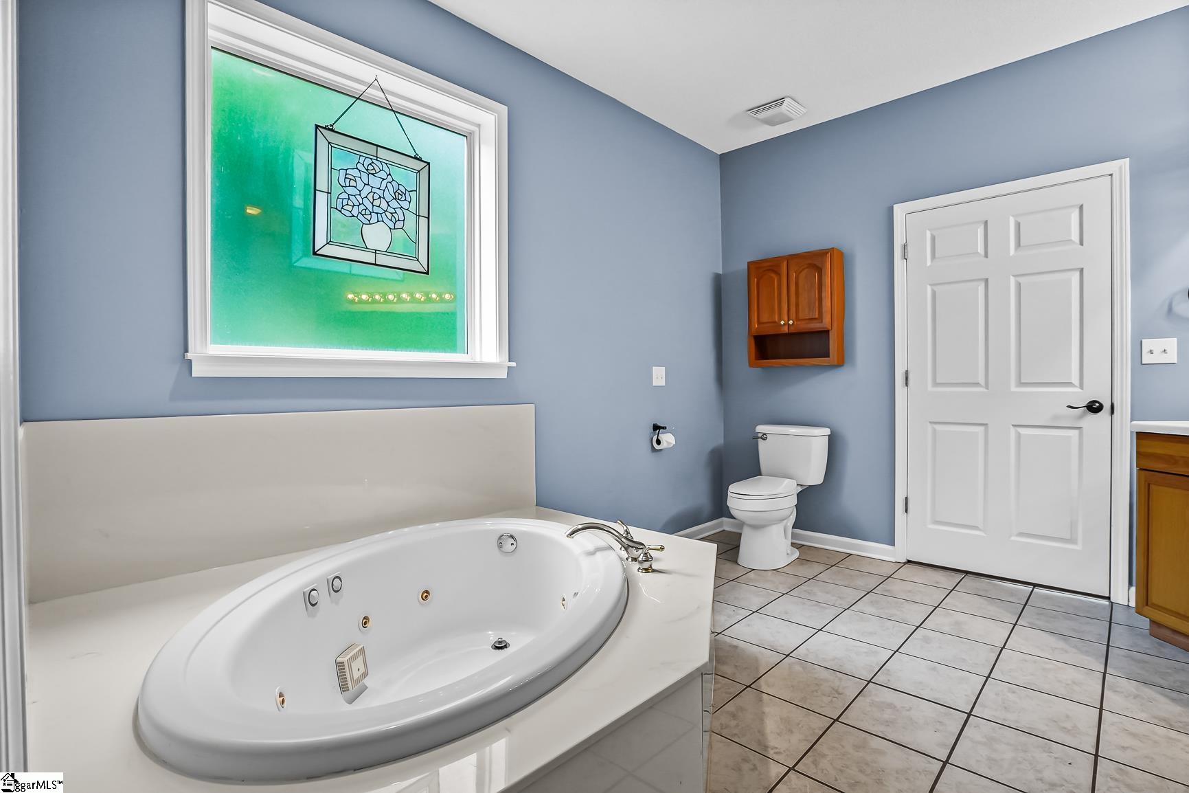 1298 Moorehead Place Pendelton, SC 29670