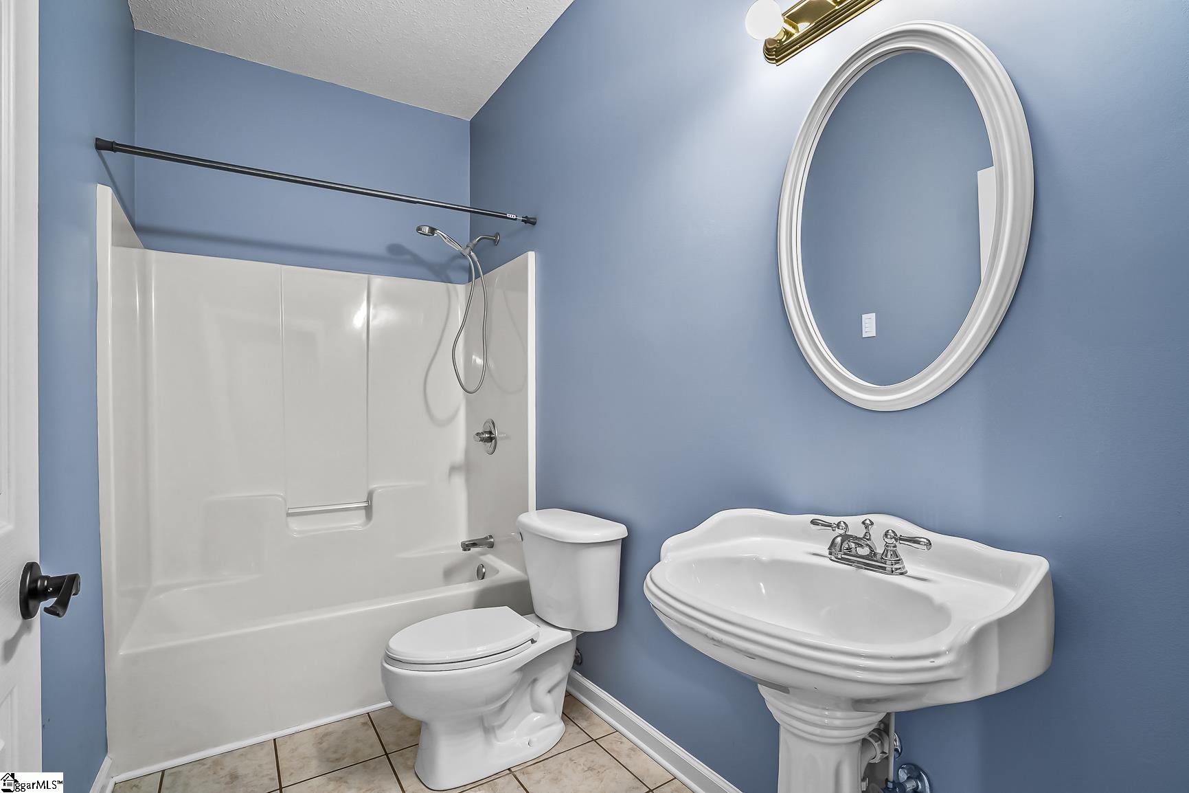 1298 Moorehead Place Pendelton, SC 29670