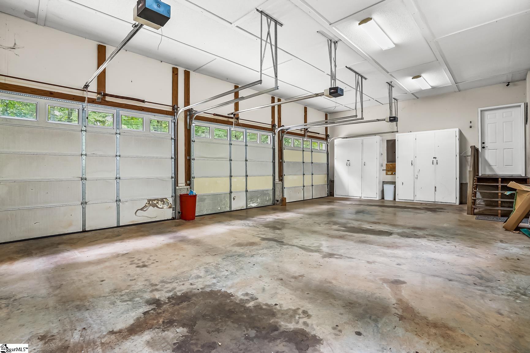 1298 Moorehead Place Pendelton, SC 29670