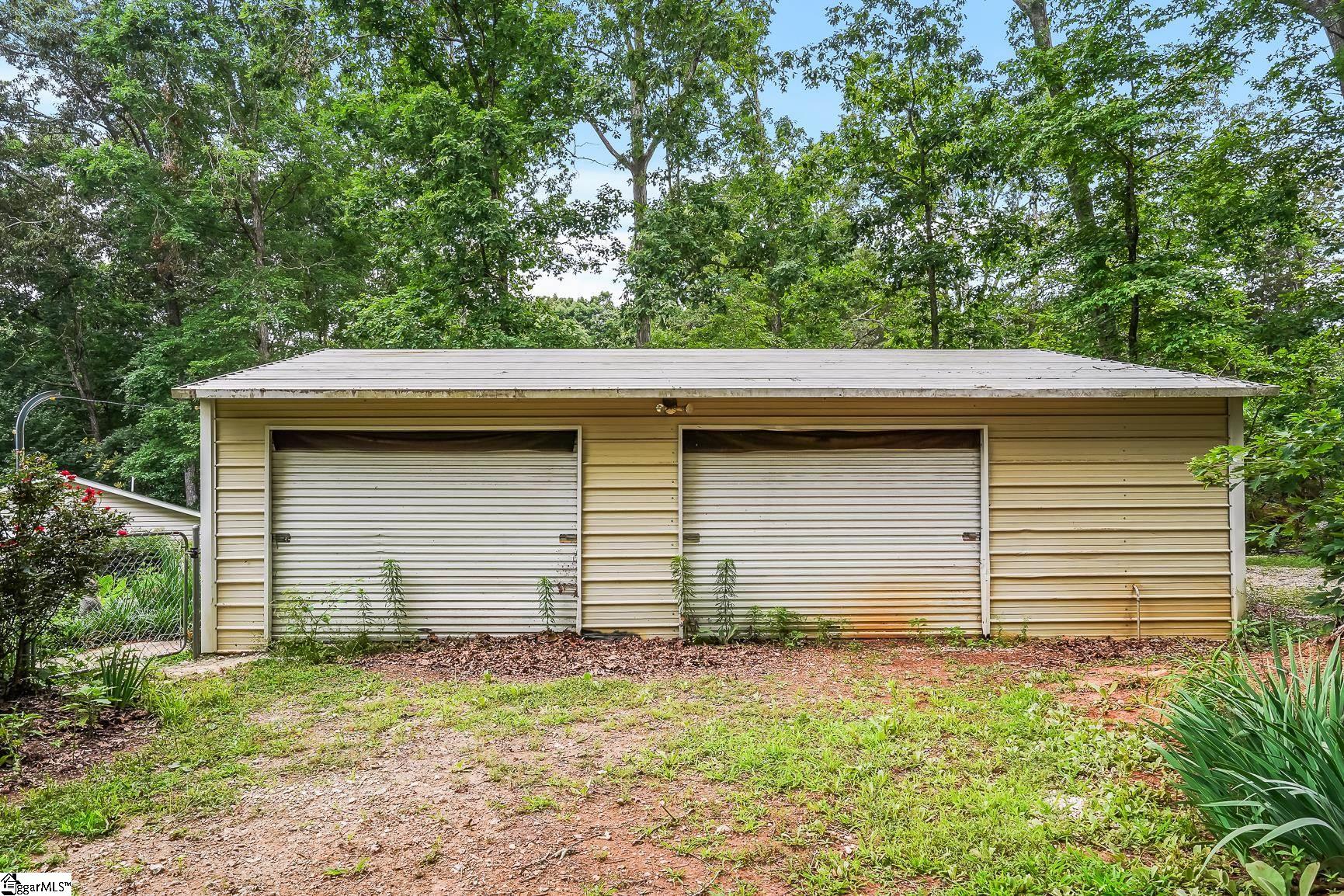 1298 Moorehead Place Pendelton, SC 29670