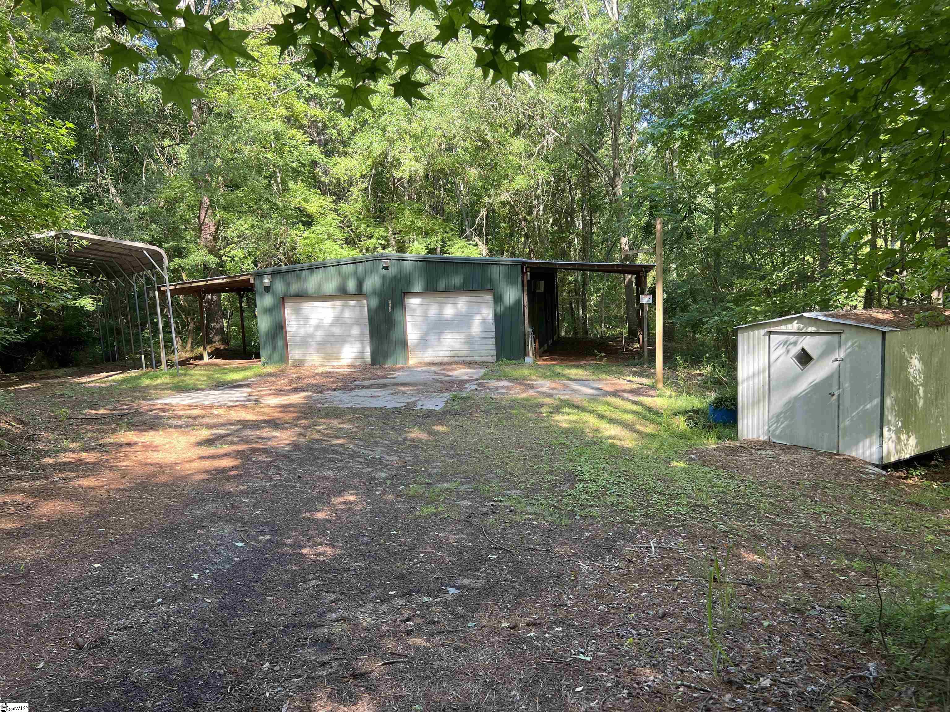 1298 Moorehead Place Pendelton, SC 29670