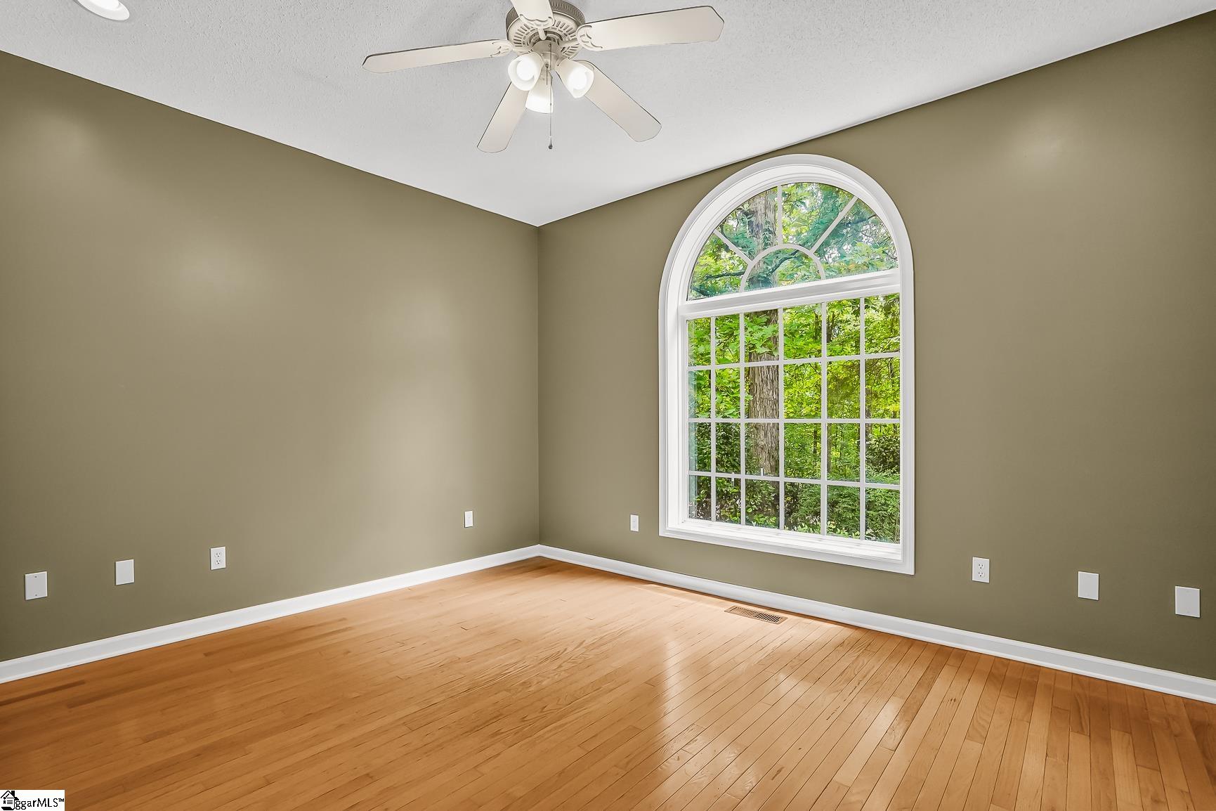 1298 Moorehead Place Pendelton, SC 29670