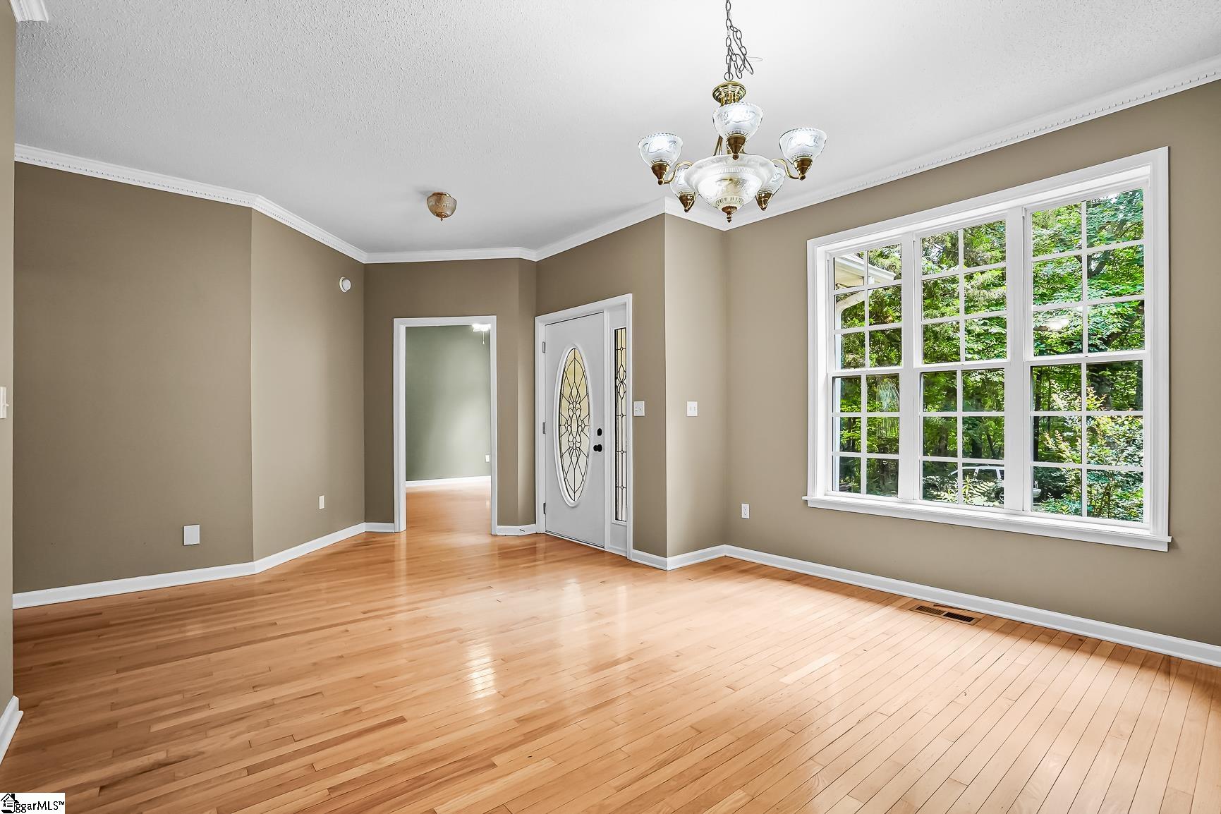 1298 Moorehead Place Pendelton, SC 29670