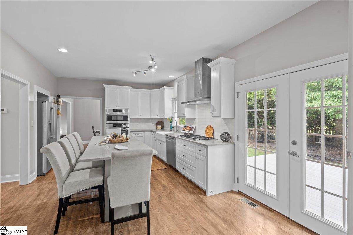 155 Lake Park Drive Spartanburg, SC 29306