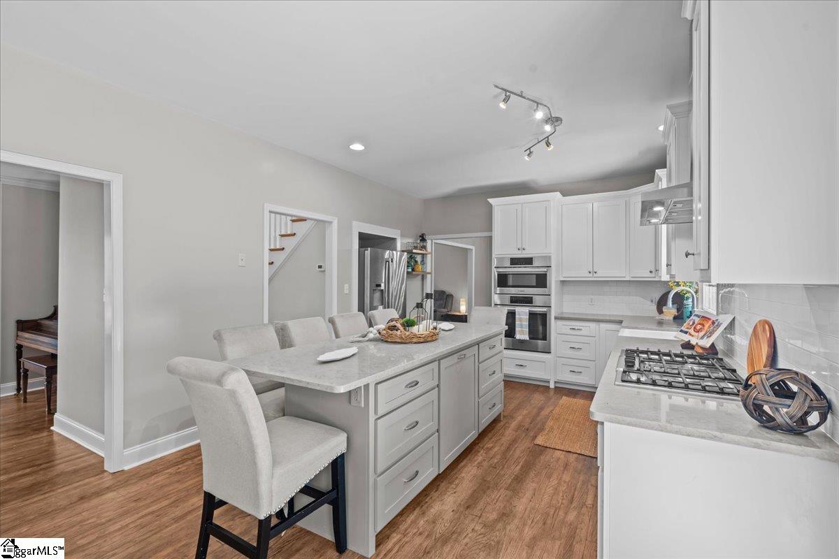 155 Lake Park Drive Spartanburg, SC 29306