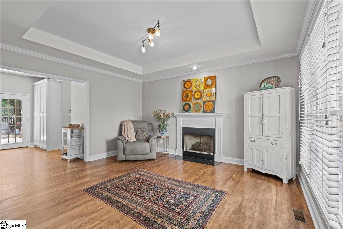 155 Lake Park Drive Spartanburg, SC 29306