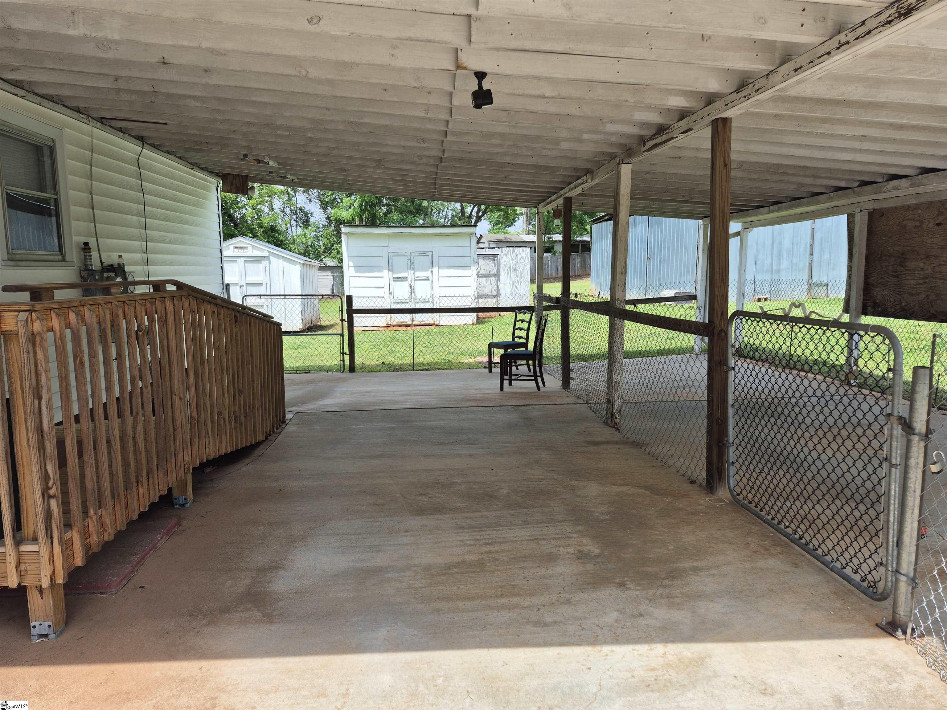 42 Reeves Avenue Greenville, SC 29605-4731