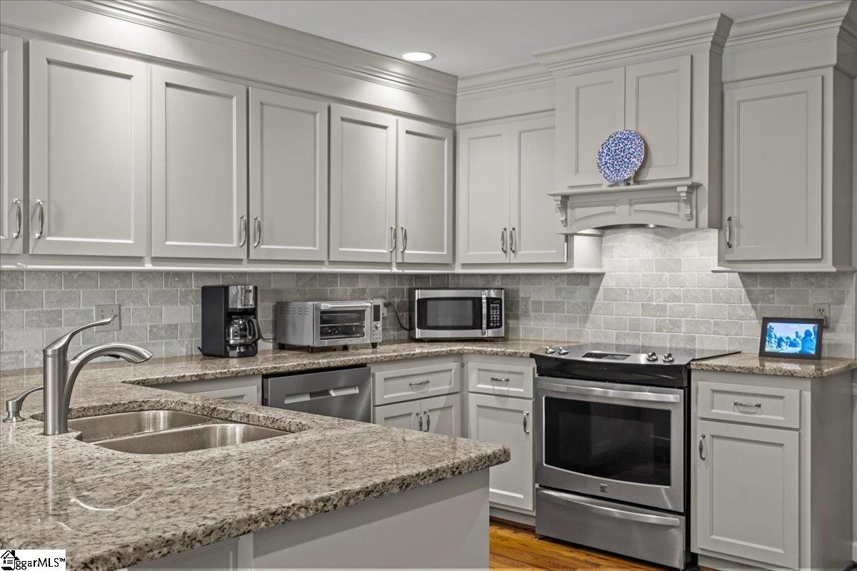 111 Farm Valley Court Greer, SC 29650