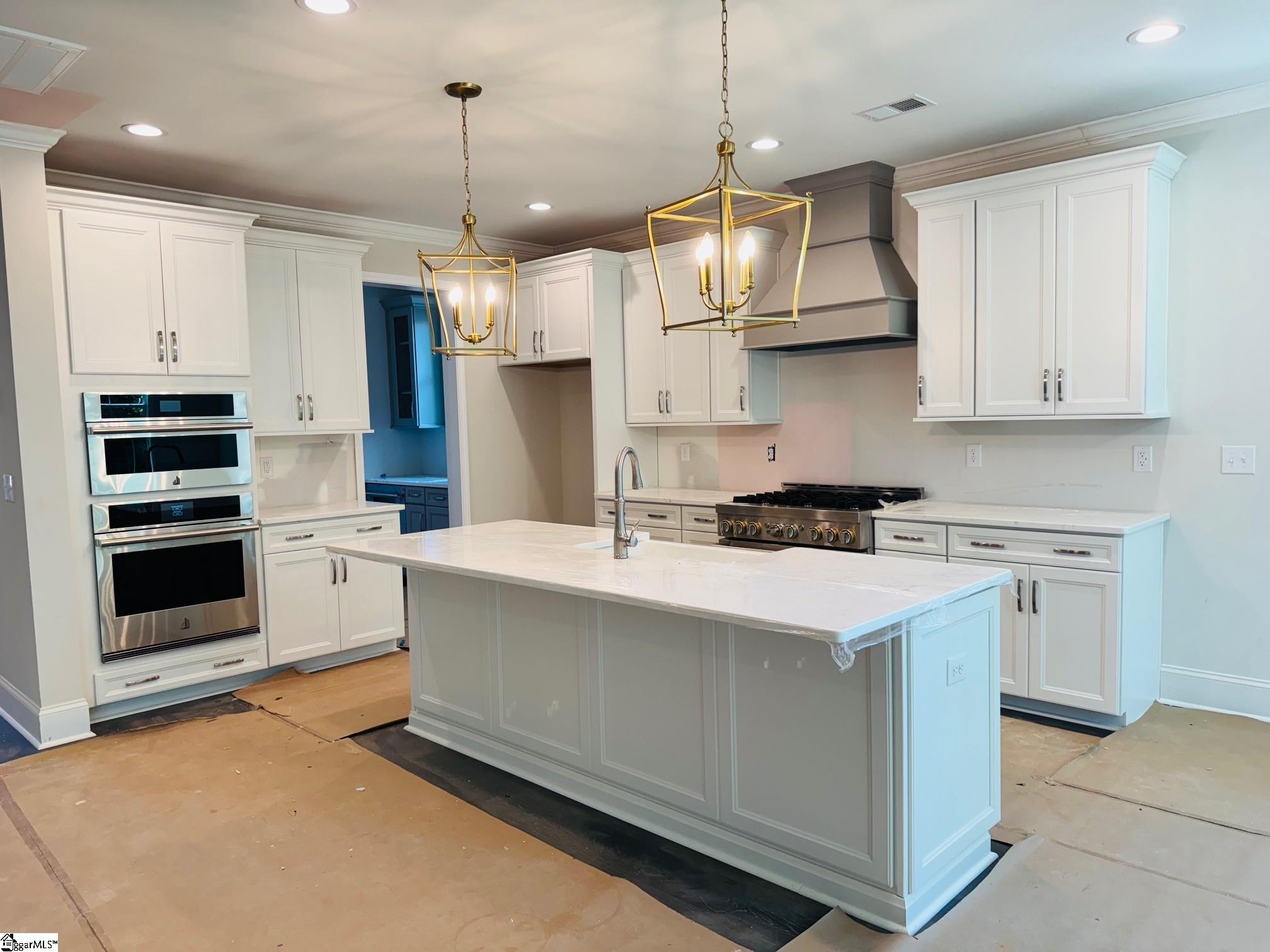 208 Redland Way Greenville, SC 29615