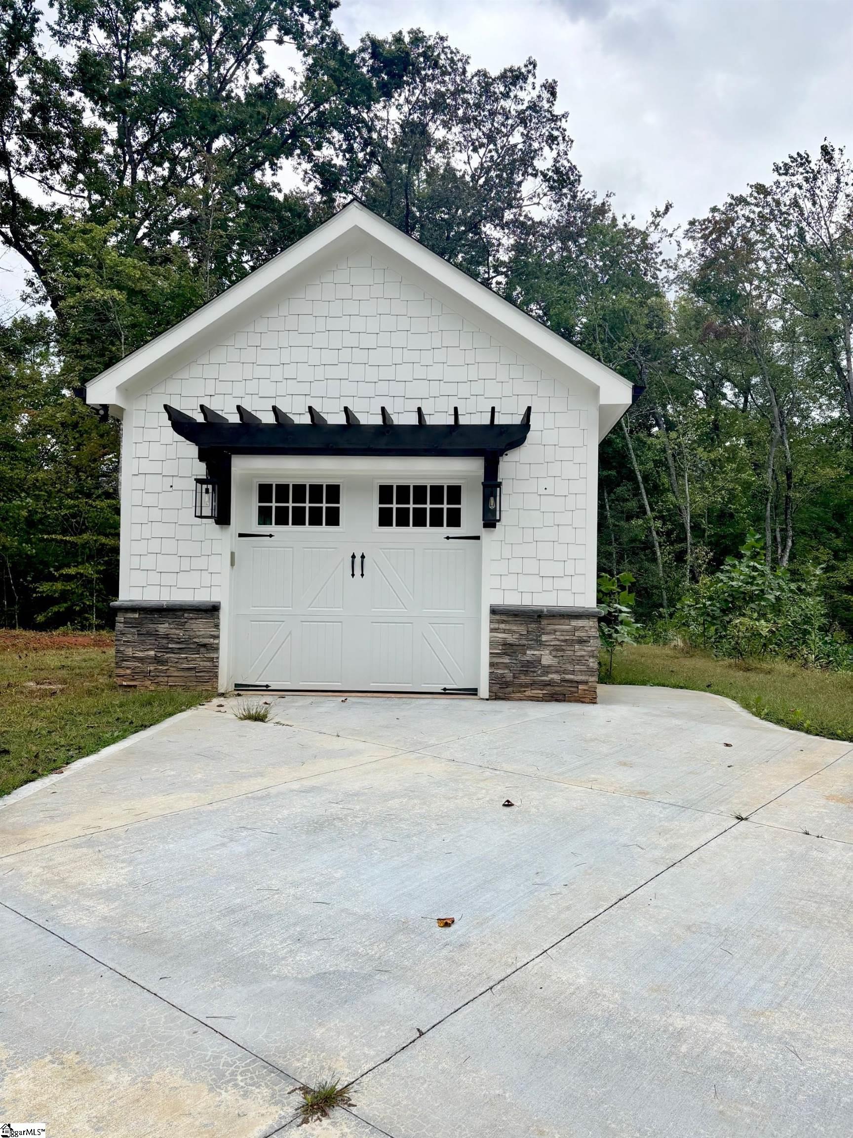 Homes for sale in Marietta, SC | 10 Autumn Leaves Way, Marietta, SC 29661 | MLS# 1557664