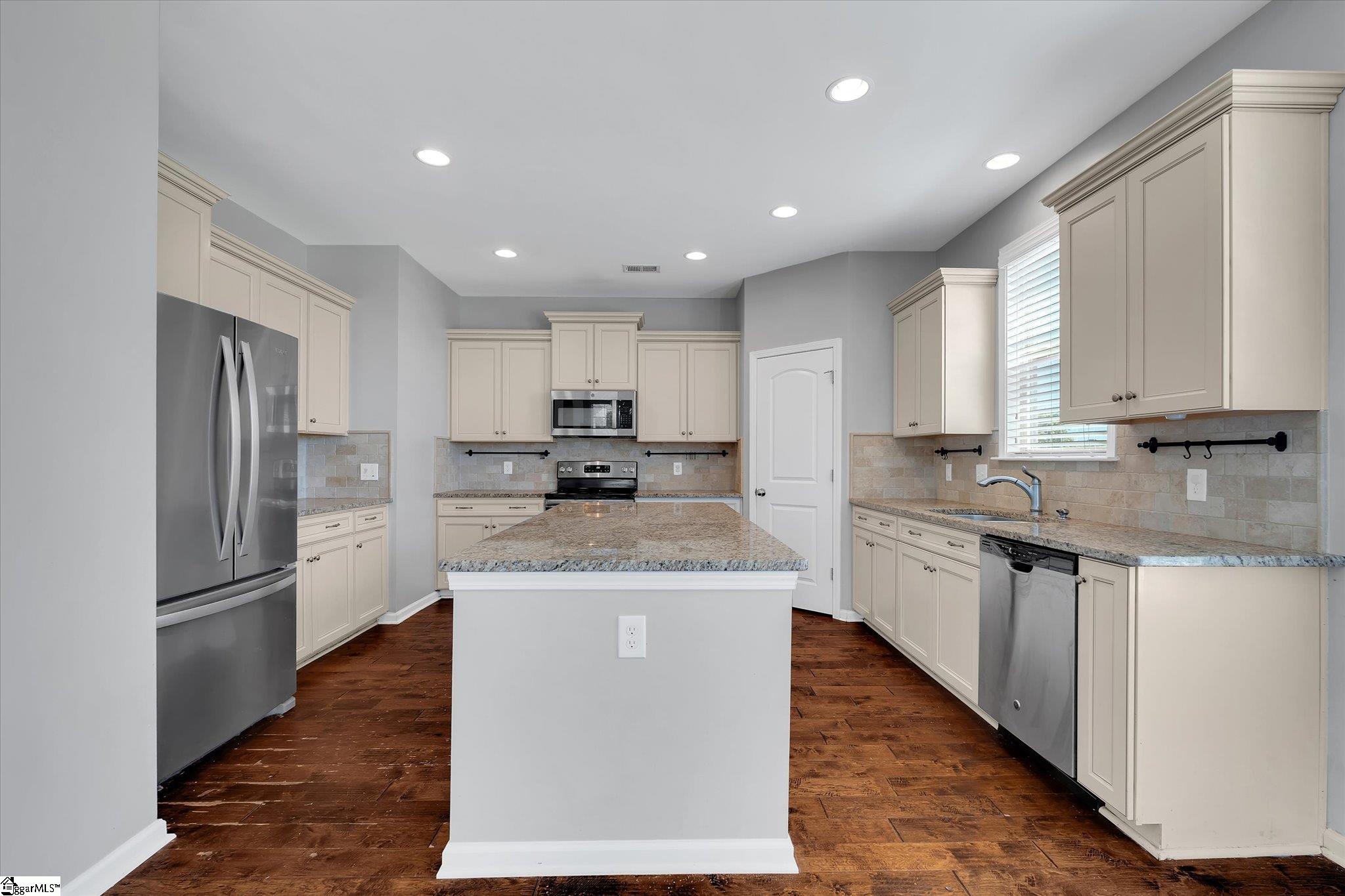 606 N Meadows Lane Easley, SC 29642