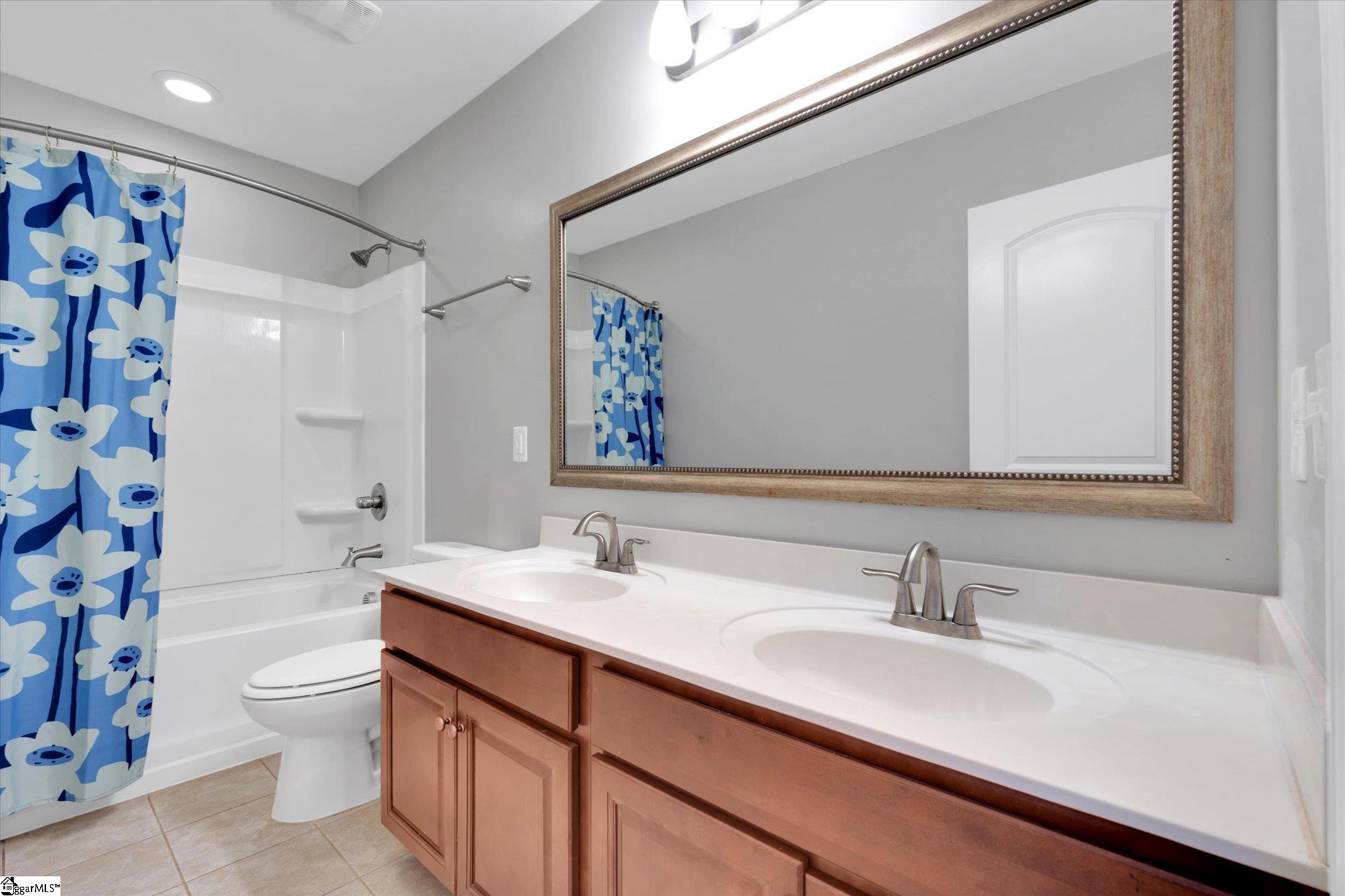 606 N Meadows Lane Easley, SC 29642